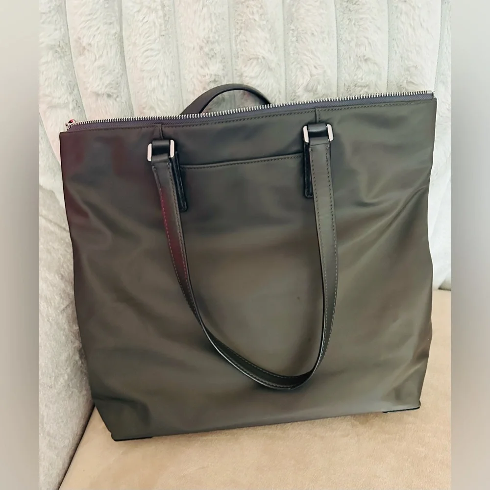 Michael Kors Sage Gray Nylon Tote Bag + COA - Picture 8 of 12